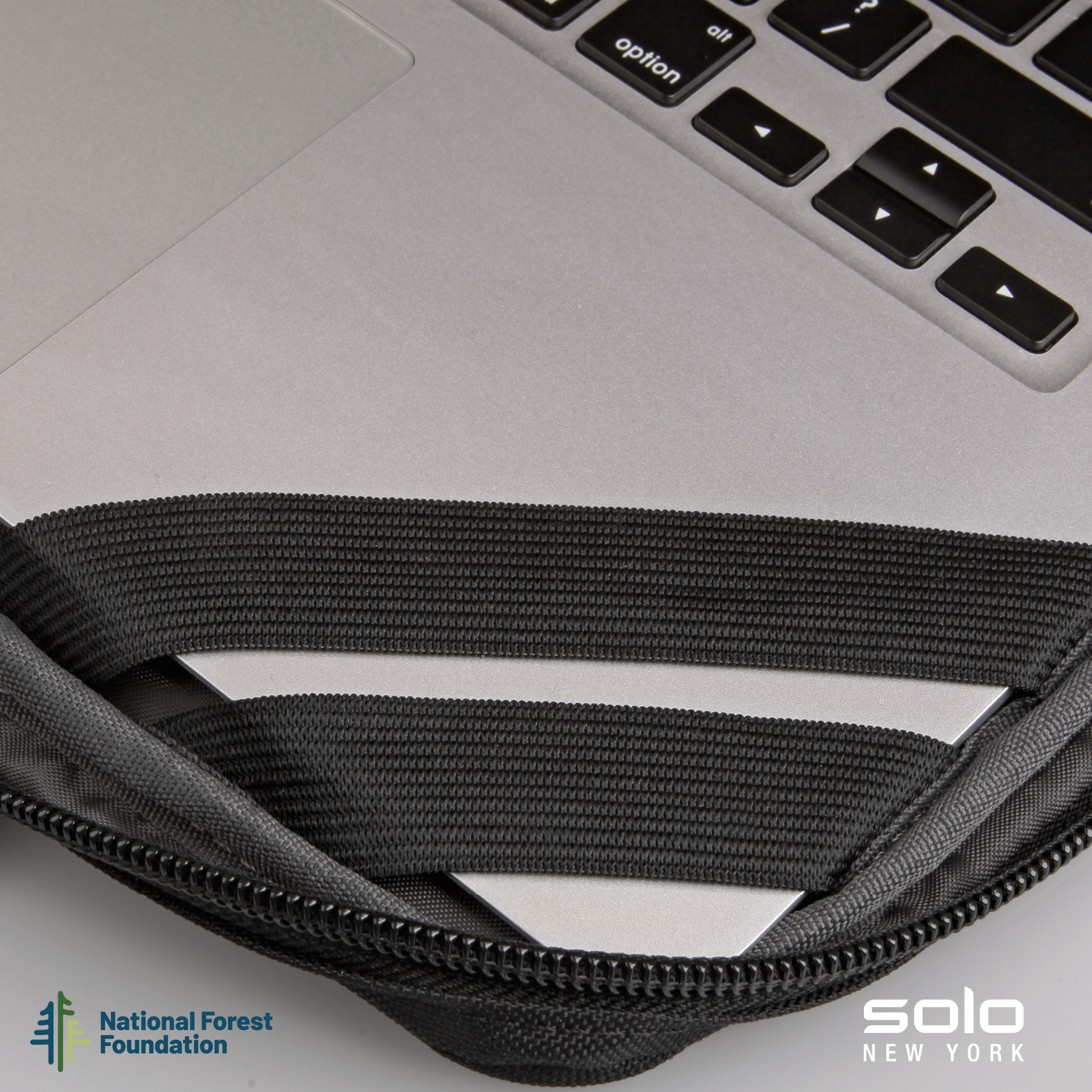 Solo New York Secure-Fit 13.3" RPET Chromebook Case 21