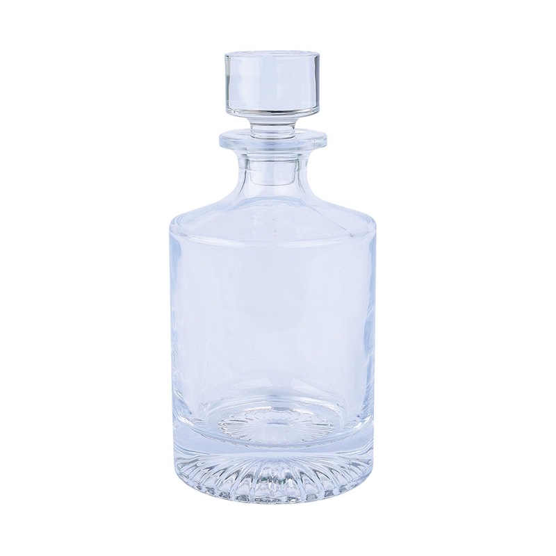 Wellington Kingsley Whiskey Decanter & Glasses Set